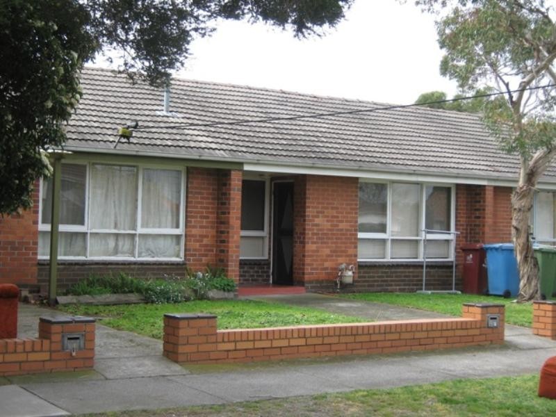 2/36 Lawn Road, Noble Park VIC 3174