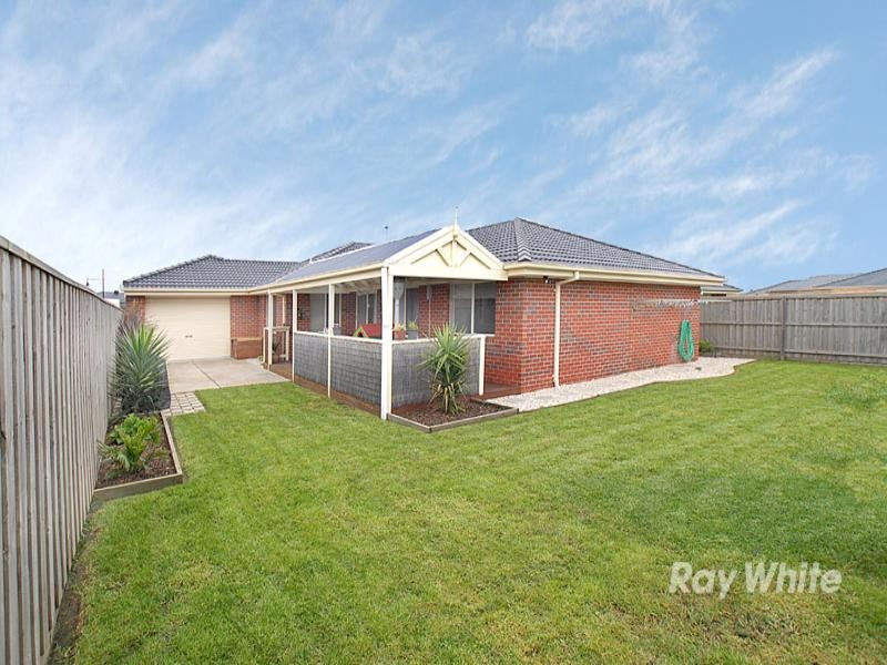 29 Springhill Drive, Cranbourne VIC 3977