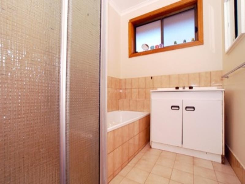 3/66 Royal Avenue, Springvale VIC 3171