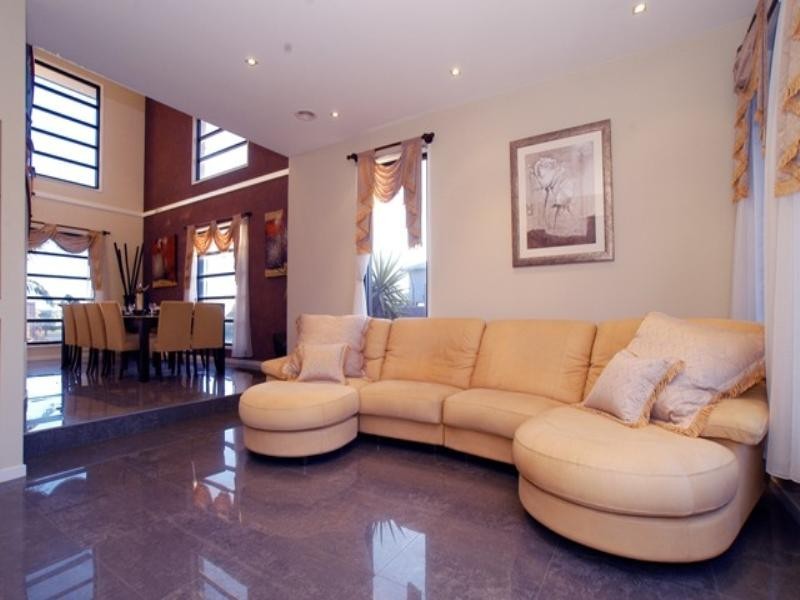 14 Broadwater Drive, Waterways VIC 3195