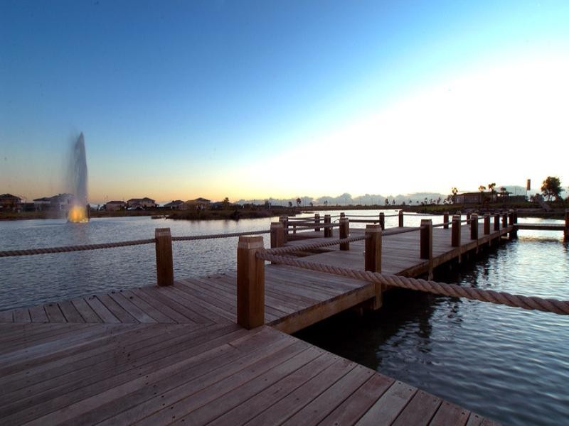 14 Broadwater Drive, Waterways VIC 3195