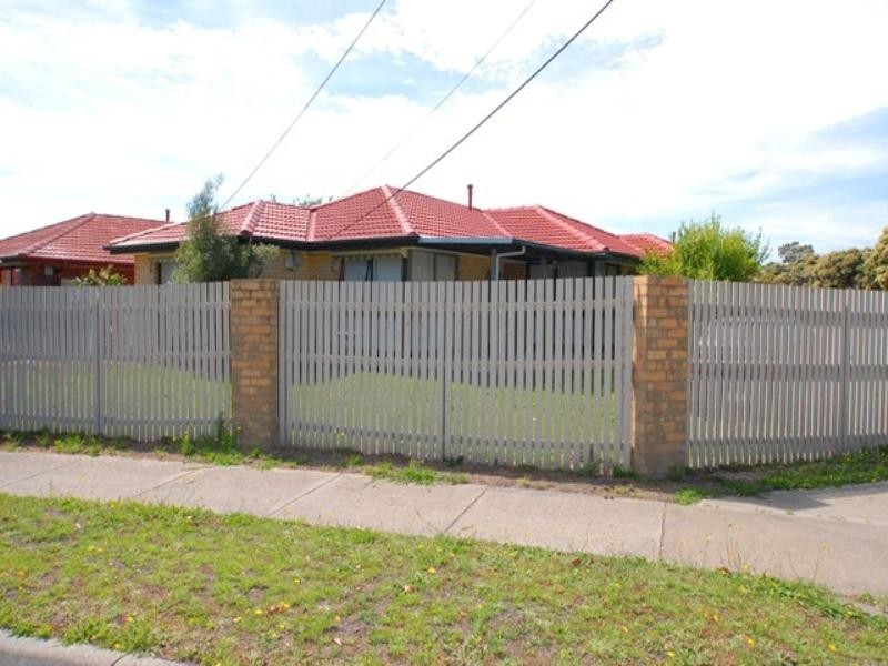 14 Vitis Avenue, Noble Park VIC 3174