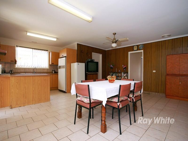 4 Bundeena Avenue, Keysborough VIC 3173