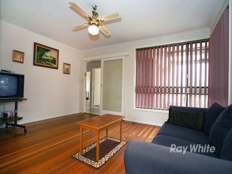 4 Bundeena Avenue, Keysborough VIC 3173