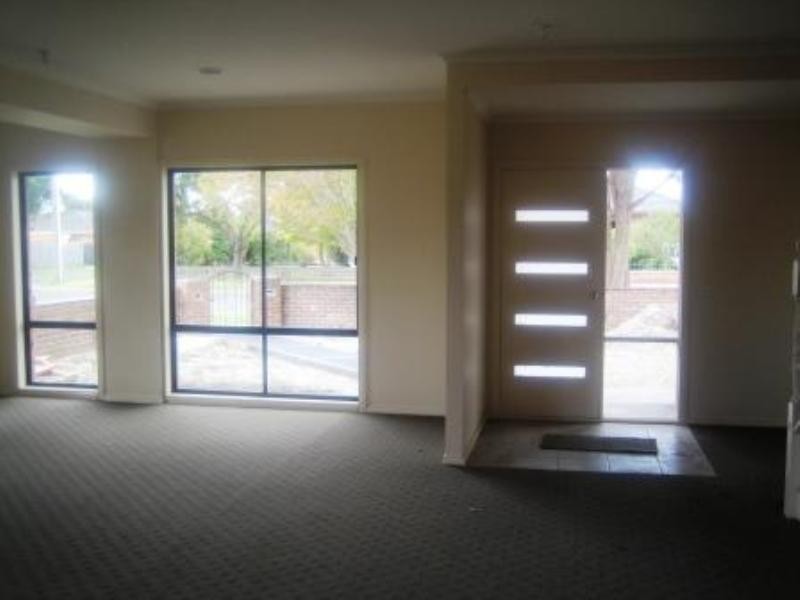 2a Treesbank Avenue, Noble Park VIC 3174