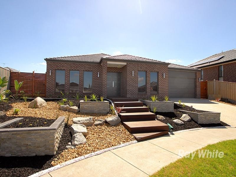 6 Golden Ash Close, Lyndhurst VIC 3975