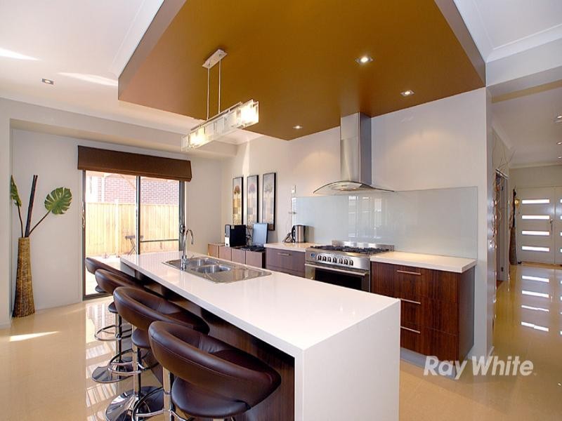 6 Golden Ash Close, Lyndhurst VIC 3975