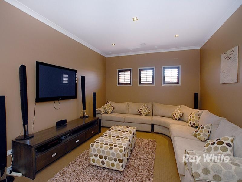 6 Golden Ash Close, Lyndhurst VIC 3975