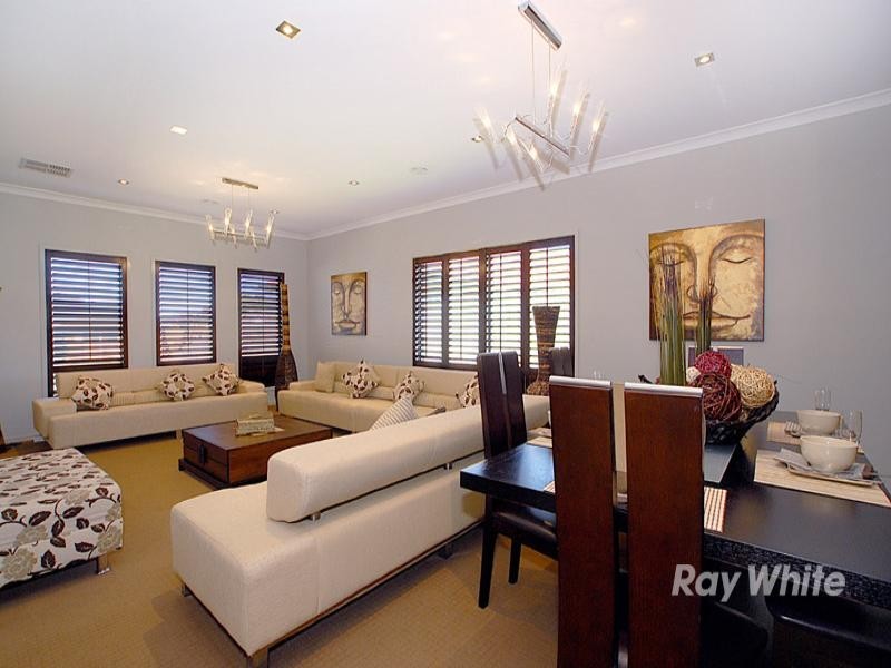 6 Golden Ash Close, Lyndhurst VIC 3975