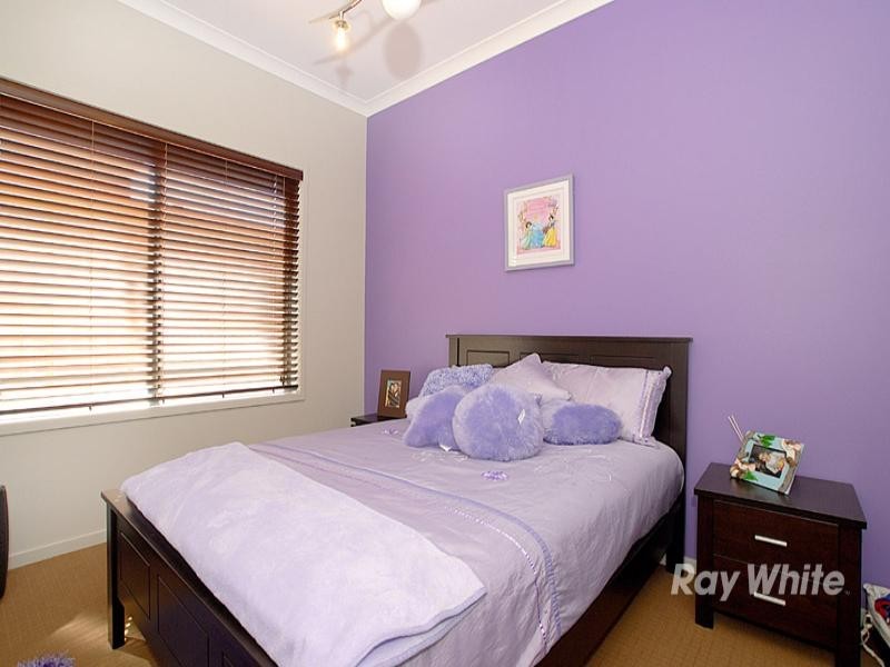 6 Golden Ash Close, Lyndhurst VIC 3975