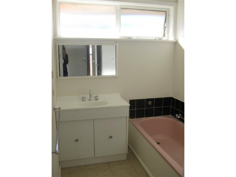 1/15 Maureen Crescent, Noble Park VIC 3174