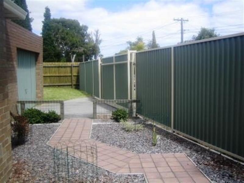 28 Elmbank Drive, Keysborough VIC 3173