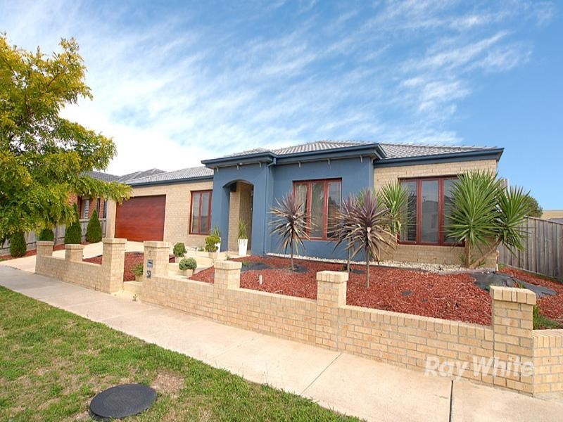 5 Golden Grove Drive, Narre Warren South VIC 3805