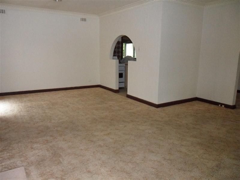 18 Wall Street, Noble Park VIC 3174