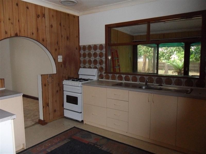 18 Wall Street, Noble Park VIC 3174