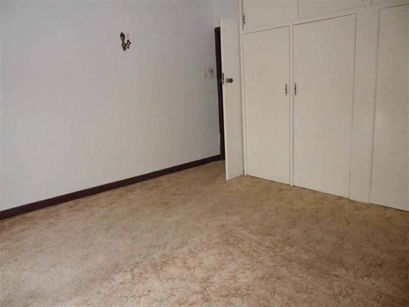 18 Wall Street, Noble Park VIC 3174