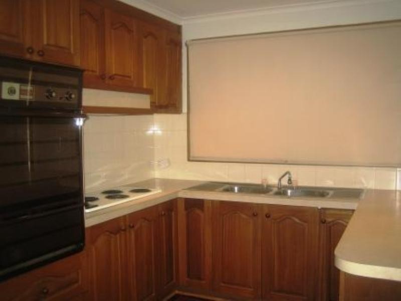 1/4 Selby Avenue, Noble Park VIC 3174