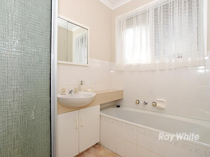 5 Gunns Road, Hallam VIC 3803