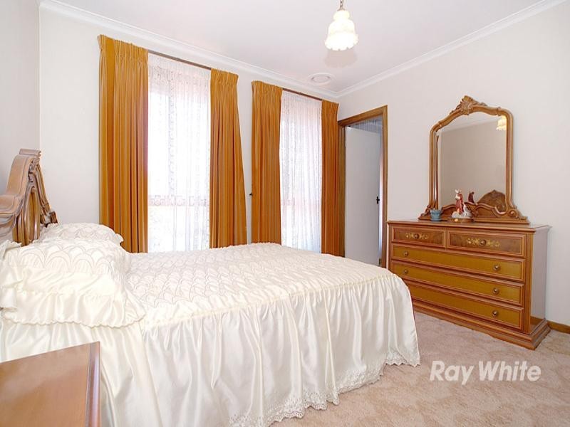 2 Cezanne Crescent, Wheelers Hill VIC 3150