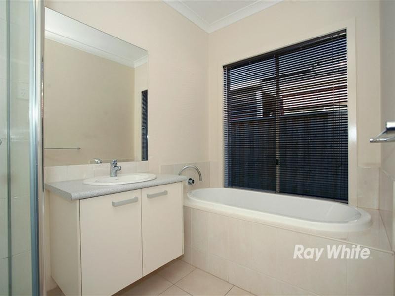 20 Peppertree Street, Keysborough VIC 3173