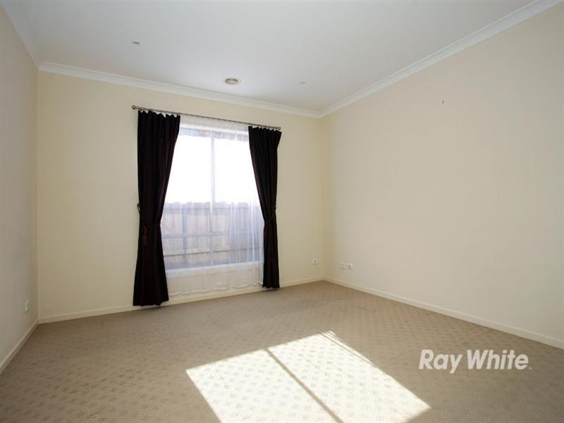 20 Peppertree Street, Keysborough VIC 3173