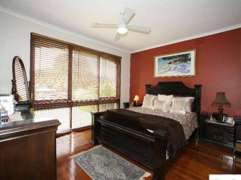 8 Admirala Avenue, Dandenong VIC 3175