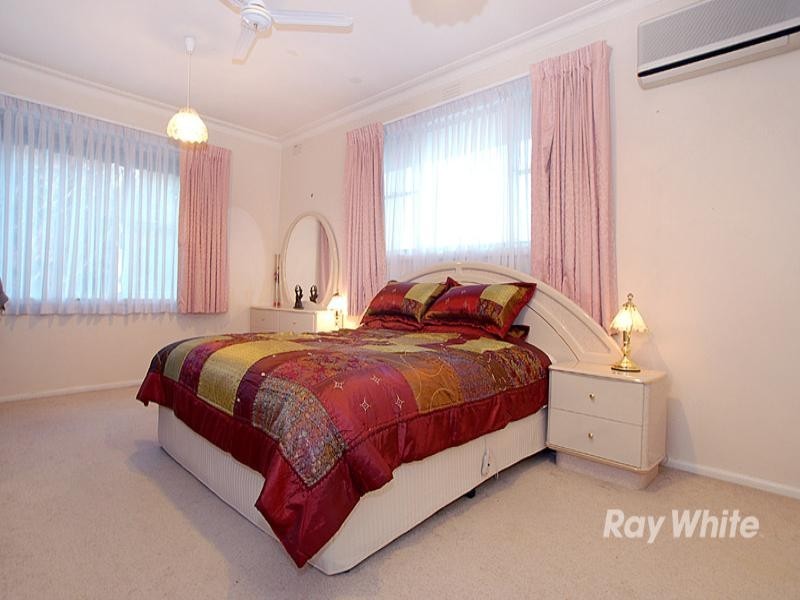 7 Tanjil Court, Dandenong North VIC 3175