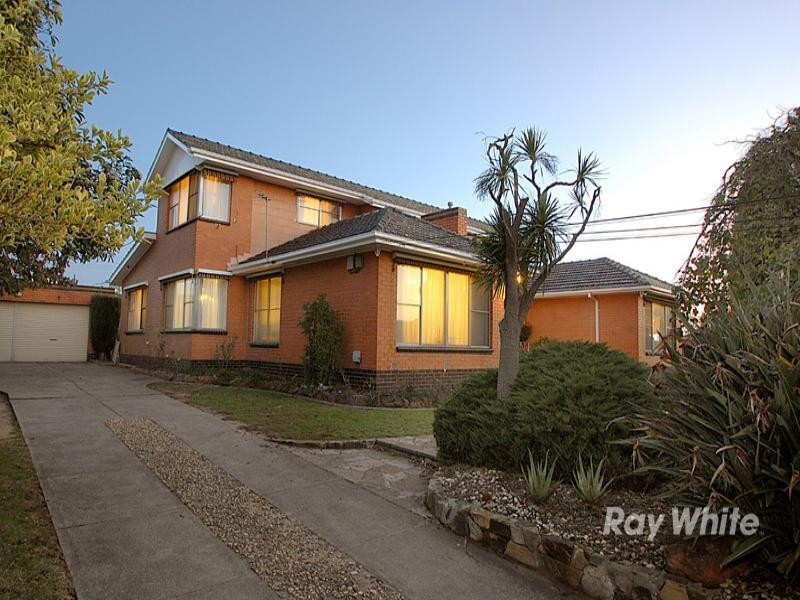 7 Tanjil Court, Dandenong North VIC 3175