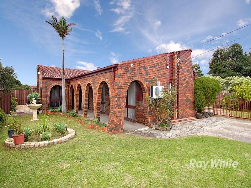 17 Waddington Crescent, Springvale South VIC 3172