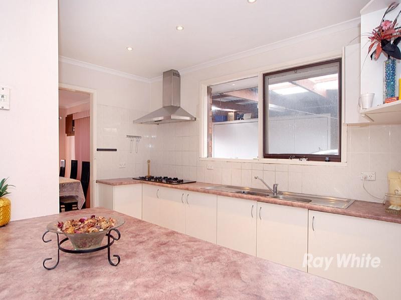 17 Waddington Crescent, Springvale South VIC 3172