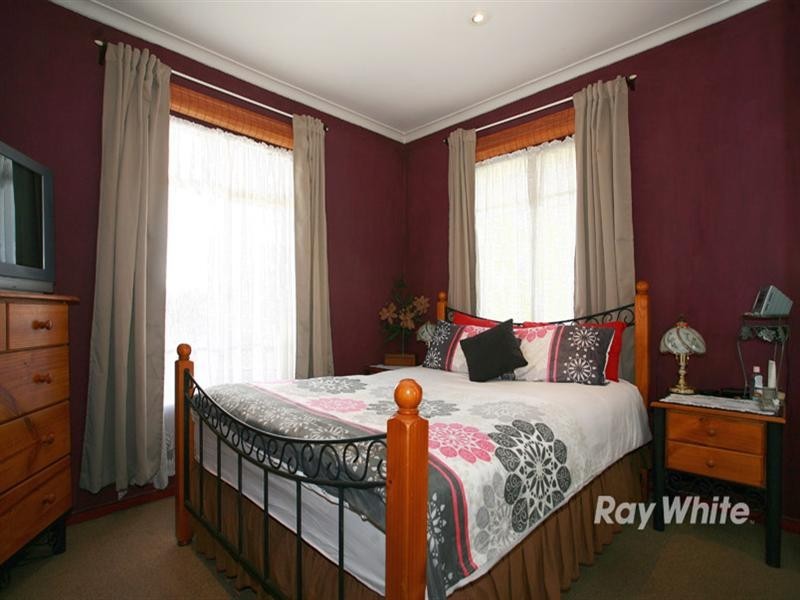 19 Chifley Crescent, Dandenong North VIC 3175