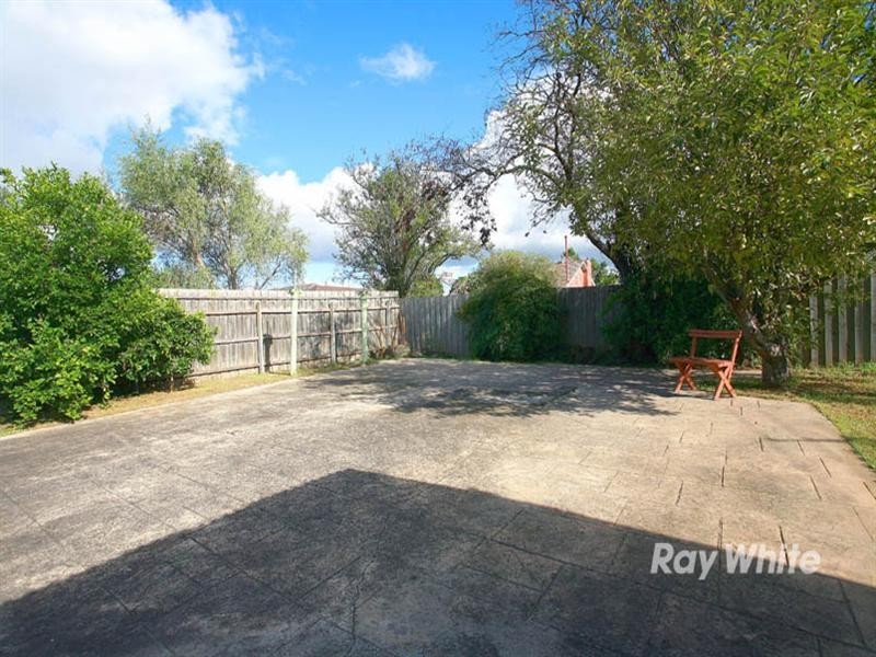19 Chifley Crescent, Dandenong North VIC 3175