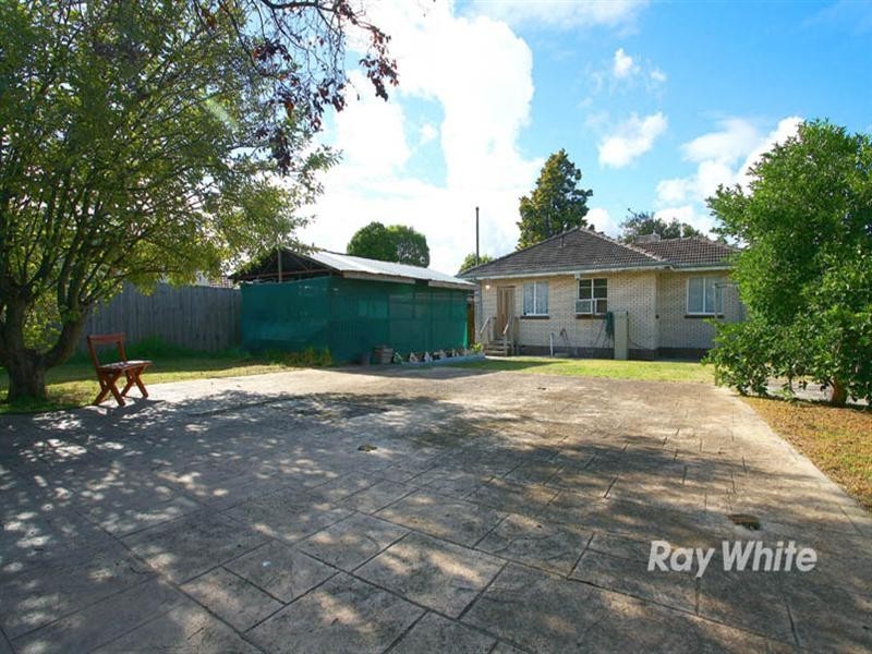 19 Chifley Crescent, Dandenong North VIC 3175