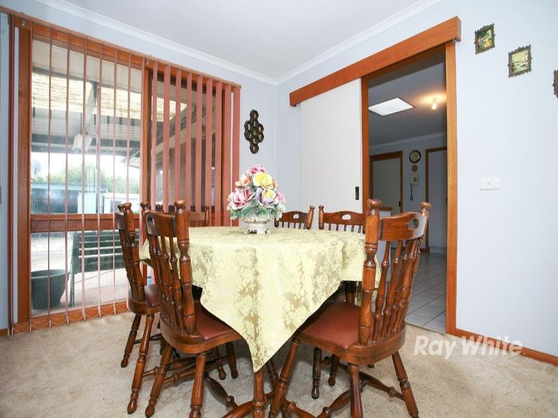 3 Topaz Way, Hampton Park VIC 3976