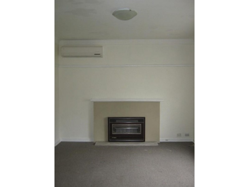 1/10 Henry Street, Noble Park VIC 3174