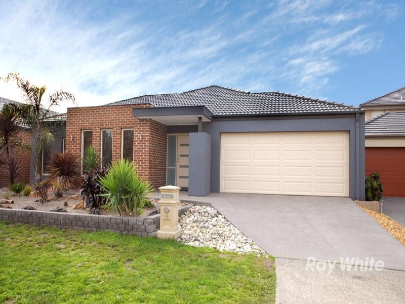 16 Teeside Way, Keysborough VIC 3173