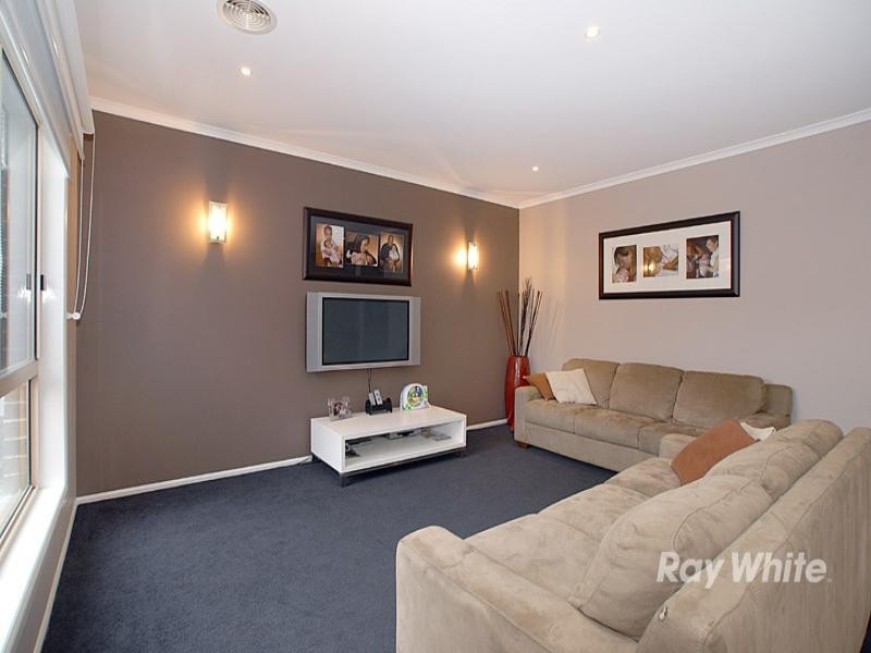 16 Teeside Way, Keysborough VIC 3173