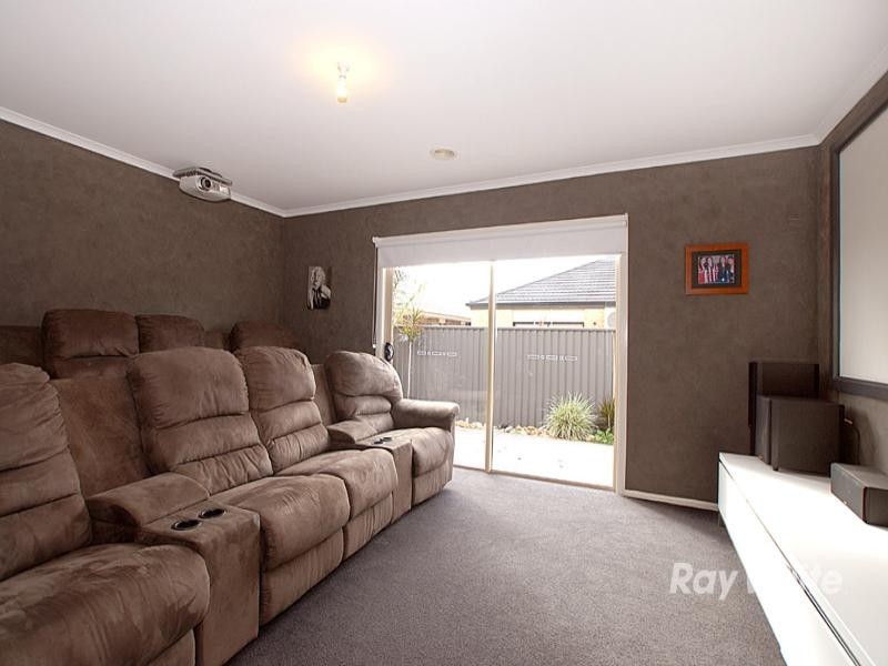 16 Teeside Way, Keysborough VIC 3173