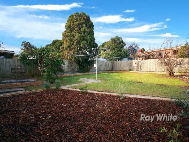 25 Sunline Avenue, Noble Park North VIC 3174