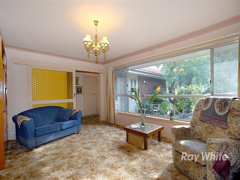 27 Finisterre Drive, Keysborough VIC 3173