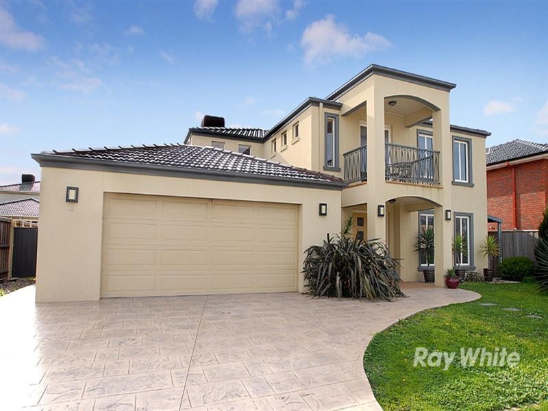 8 Yale Avenue, Keysborough VIC 3173