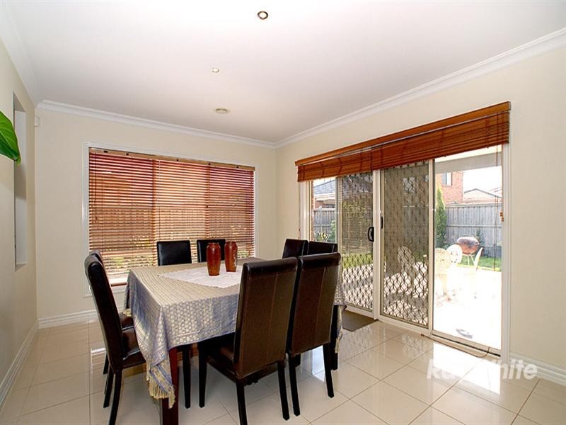 8 Yale Avenue, Keysborough VIC 3173