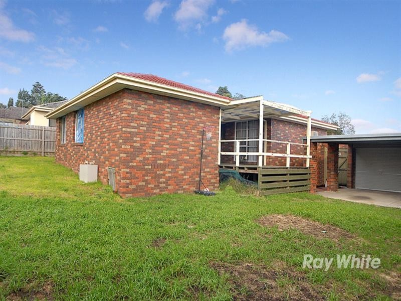 3 Howson Close, Endeavour Hills VIC 3802