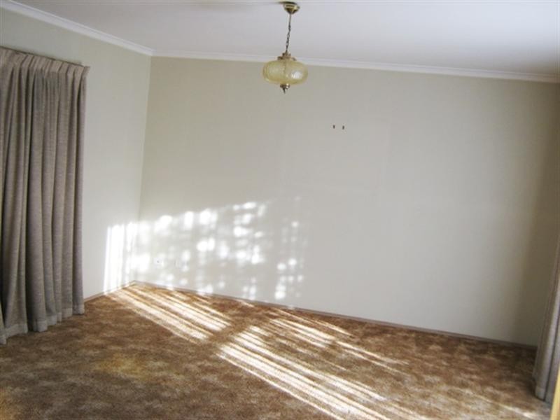 2/19 Henderson Road, Noble Park VIC 3174