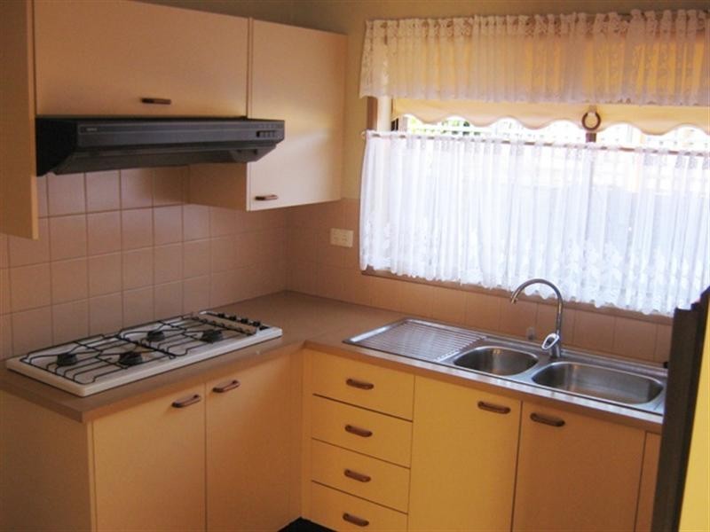 2/19 Henderson Road, Noble Park VIC 3174