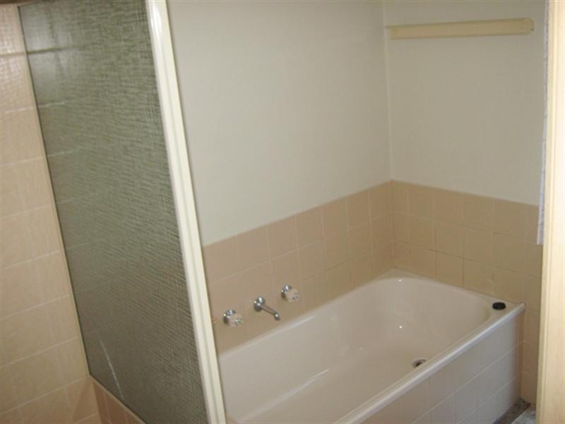 2/19 Henderson Road, Noble Park VIC 3174