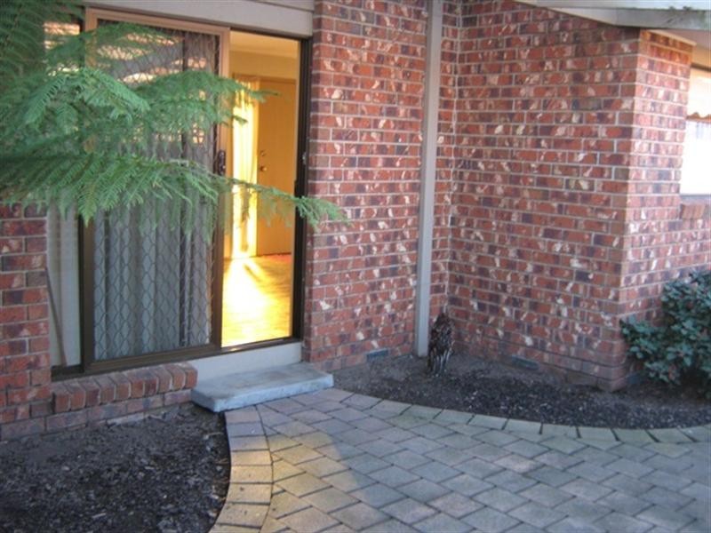 2/19 Henderson Road, Noble Park VIC 3174