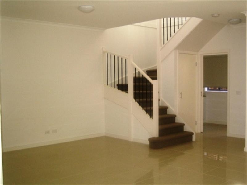 2/13 Lodge Street, Noble Park VIC 3174