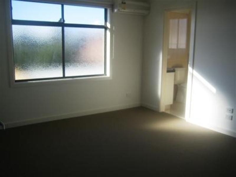 2/13 Lodge Street, Noble Park VIC 3174