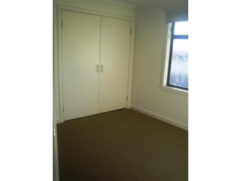 2/13 Lodge Street, Noble Park VIC 3174